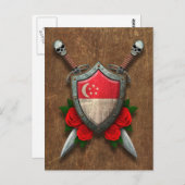 老朽化したシンガポール国旗の盾と剣とバラ ポストカード (正面/裏面)