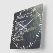 考えBIG – 言葉感動的 スクエア壁時計 (傾斜)