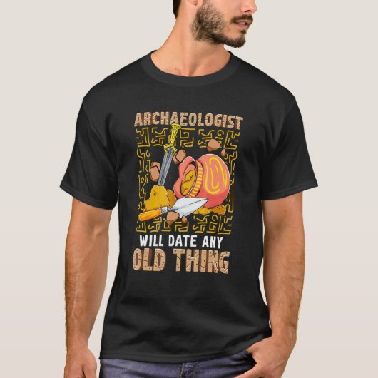 考古学者は古い物の考古学を日付 Tシャツ (正面)