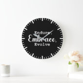 耐え、受け入れ、進化 – ジム、喧騒、成功 ラージ壁時計 (ホーム)