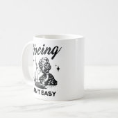 耕すのは簡単じゃない コーヒーマグカップ (正面左)