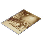 耳が聞こえなく、物の言えない施設の女の子の体育館、 ノートブック (左側)