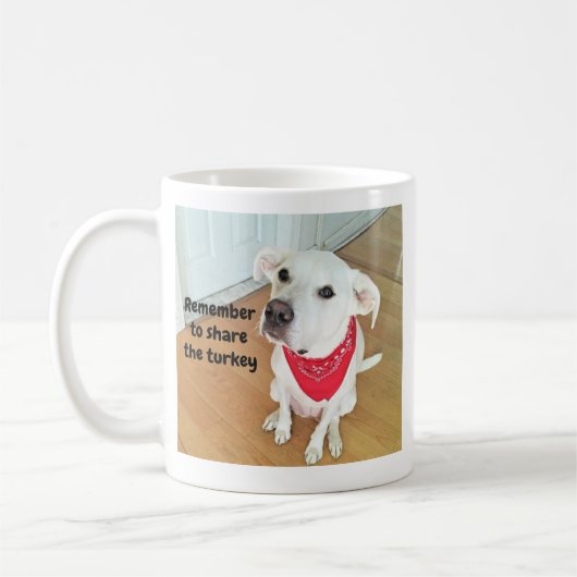 耳が飛び出すかわいいおもしろい犬の写真 コーヒーマグカップ (左)