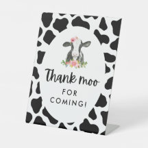 聖い牛の女の感謝してい子のモーのしるしのための来誕生日