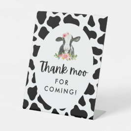 聖い牛の女の感謝してい子のモーのしるしのための来誕生日 台座サイン