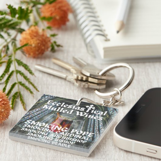 聖なるモリー、教会用のマルチのワイン キーホルダー (正面右)