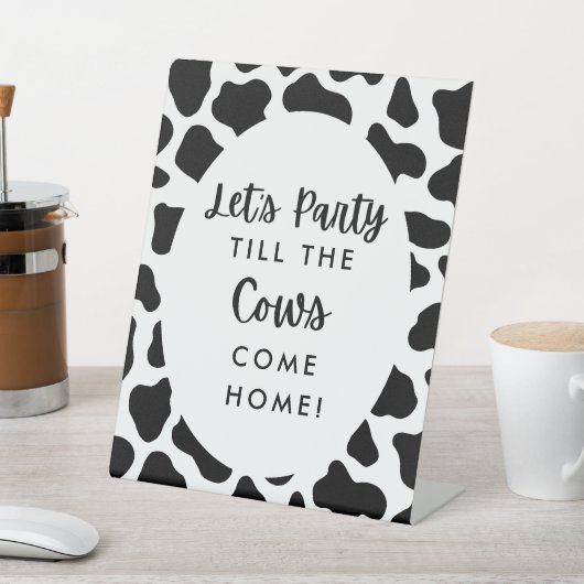 聖なる牛のパーティーは牛の家の来看板まで 台座サイン (インサイチュ)