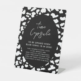 聖なる牛i'm One Cow Girl 1st Birthday 台座サイン