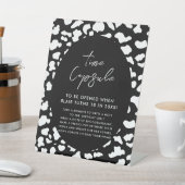 聖なる牛i'm One Cow Girl 1st Birthday 台座サイン (インサイチュ)