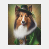聖パトリックの日のドレスのラフなコリー犬 フリースブランケット (正面)