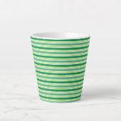 聖パトリックの日のパターン カフェラテマグ (正面)