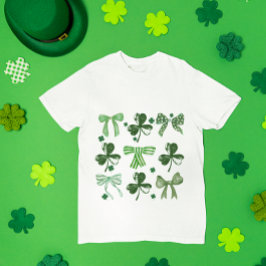 聖パトリックの日のラッキークローバーとリボン Tシャツ
