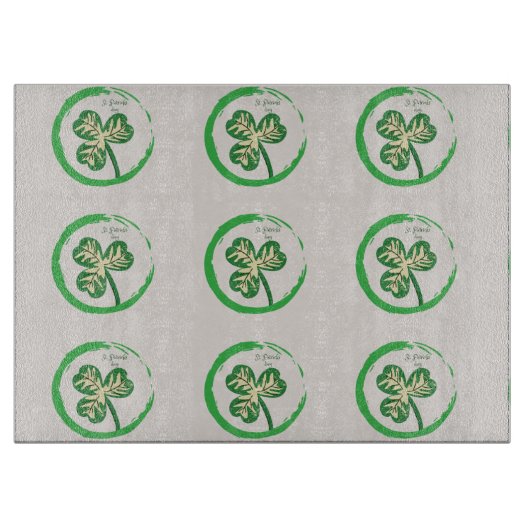 聖パトリックの日は緑 カッティングボード (正面)