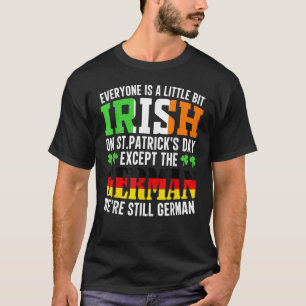 聖パトリックの日は誰もが少しアイルランド語である Tシャツ