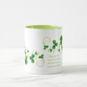 聖パトリックの日シャムロックとアイリッシュ賛美のマグカップ マグカップ (中央)