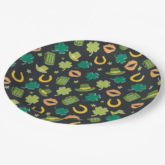 聖パトリックの日シャムロックパターン ペーパープレート (アングル)