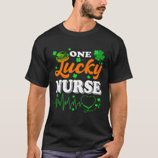 聖パトリックの日 看護師 幸運な看護師のシャムロック Tシャツ