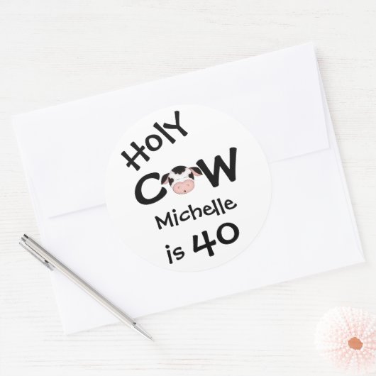 聖パーソナライズされた牛40番ユーモアのある誕生日 ラウンドシール (封筒)