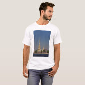聖ペテロ聖パウロ大聖堂の眺め Tシャツ (正面フル)