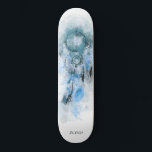 *~*聖ボホトバルシャーマニードリームキャッチャー スケートボード<br><div class="desc">*ウェスタンBOHOアメリカの水の色抽象芸術ドリームキャッチャーの旅先住民アメリカのスピリチュアルヒーラーまたはBOHEMIAMデザインのためのシャーマンのシンボルとして美しい羽と。* . ***色は主に深いデニムと白の石板ブルー。この精神に基づく人気がある密教的なクリエイティブの抽象芸術と羽のデザインは、最も多くのシャマンによって評価されるだろう、先住民アメリカのヒーラー、カウンセラー、エネルギーのヒーラー先住民アメリカのライフコーチ、西洋スパ所有者先生マインドフルネス先生と申請者、マスターと実務家、ヨガの所有者と出席、は、精神的にに傾のような精神的なな人。イニシャル/モノグラムまたは名前でパーソナライズ。私のデザイン?検索ボックスに入力して、それらをすべて見つける… "anna rosa"または"anna rosa"トートバッグまたは"anna rosa"霊気名刺など。 *この美しいと対話すると、落ち着いたエネルギーに気づくよもしう。*このデザインに惹かれる心と高い自己は話あなた方に向いている。何後を追も気にせずに内的なプロンプト。あなた楽しむが見ているか忙しまたは同じ癒しエネルギー強化のこのデザインの近くにいる間の平和なエネルギー強化された瞬間。======== *~*私の名前はアンナ・ローザで、私は2001年以来、霊気治癒エネルギーと私のエネルギー治癒モダリティAurora Mistica(R)の両方をチャネリングする国際的に知られている距離リモートエネルギーヒーラーである。私のすべてのデザインと製品は、甘い穏やかなヒーリングエネルギーでリモートで精力的に強化されている。良いバイブ楽しむス：)より多くの癒しのエネルギーのバイブが私のリモートの距離の癒しのサイトを訪問する素晴らし: http://www.reikiwithtrust.com http://auroramisticadistancehealing.com. http://facebook.com/annarosaeverythingenergy免責条項：私が距離のヒーラーとして行うことは、医療や心理的なサービスの代替ではなく、賛辞であると意図されている。あなたの不均衡と苦情のための健康または心理的なプロフェッショナルを参照しなさい。</div>