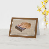 聖書および手を搭載する父の日カード カード (黄色い花)