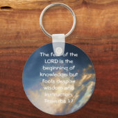 聖書の聖句ウィズダム引用文ことわざ箴言1:7 キーホルダー (正面)