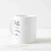聖書の聖句マグカップ – 信仰は山を移動することができる コーヒーマグカップ (正面左)