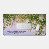 聖書の詩と平和な木と湖の水 デスクマット (キーボード&マウス)