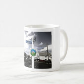 聖者のジュードの道のコーヒー・マグ! コーヒーマグカップ (正面右)