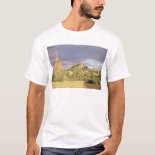 聖者のマイケルのd'Aiguilhe、Rocher Tシャツ