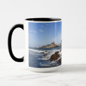 聖者のThiruvalluvarの彫像|タミル・ナードゥ州、インド マグカップ (左)