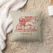 聖者印の飛んだライオン クッション (ブランケット)