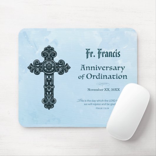 、聖職授与式記念日の司祭、十字個人化して下さい マウスパッド (マウス)