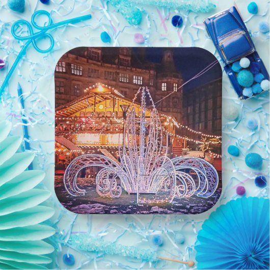 聖降誕祭の装飾、タウンホールの前 ペーパープレート (パーティー)