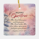 聖降誕祭賛美主よYou Bible Verse Winter Scene セラミックオーナメント<br><div class="desc">引用文パーソナライズされた聖なる書物、 経典付き感動的のクリスマス装飾は、松の木やピンクの夕日の空を覆った美しい水の色の冬のシーンシンプルを描いている。6:24-26の聖句の一部を特集する。「主よ賛美よ、あなたと保あなたは、主は彼の顔を汝らに輝かせ、あなた方の平和を輝かせ与える。 カスタマイズお好みの名前と年または詳細で背中。</div>