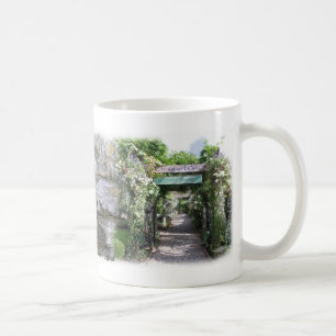 聖餐杯の井戸の春 コーヒーマグカップ