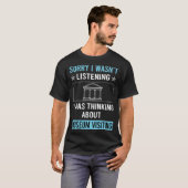 聞く耳を持たない博物館 Tシャツ (正面フル)