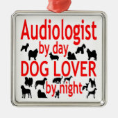 聴覚学者が犬を愛す メタルオーナメント (正面)