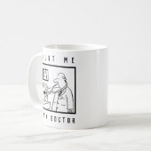 聴診器を持った医者が足をチェック コーヒーマグカップ (正面左)