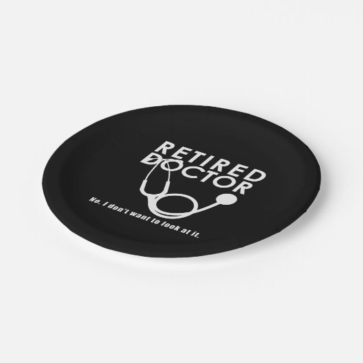 聴診器退職した及びサッシー引用文を持つ医おもしろい師 ペーパープレート (アングル)