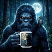 肩にフクロウを乗せた輝く瞳のビッグフット コーヒーマグカップ