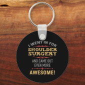 肩の手術の回復ユーモア キーホルダー (裏面)