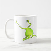 肩の立場のヨガのカエル コーヒーマグカップ (左)