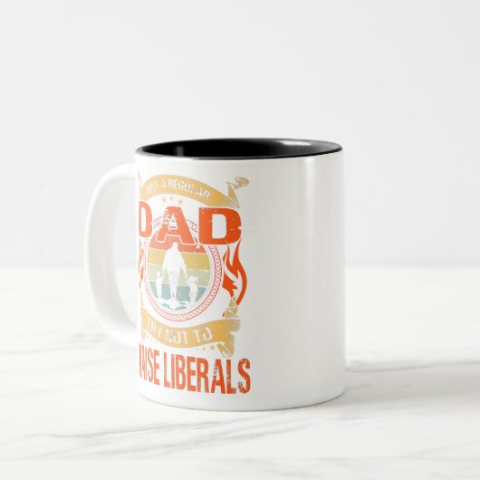 育てようとしない普通のパパ自由主義の ツートーンマグカップ (正面左)