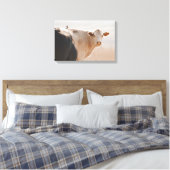 背に小鳥を乗せた白い牛 キャンバスプリント (インサイチュ (寝室))