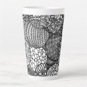 背の高いエイトボールの後 カフェラテマグ (正面)