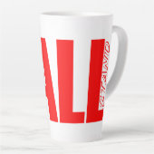 背の高いマグカップに立つ カフェラテマグ (右アングル)