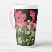 背の高いラテマグピンクチューリップ カフェラテマグ (左アングル)