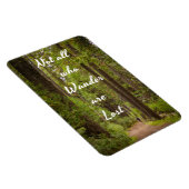 背の高い木で白い文字ハイカー マグネット (右側)