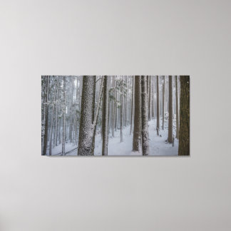 背の高い立#2 キャンバスプリント